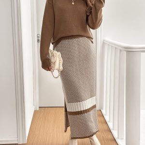 New Fashionable Two-Piece Set for Women: Round Neck Long Sleeve Solid Color Pullover with Long Stripes and Slit Skirt, Versatile Commuteu002FDate Outfit NNN
